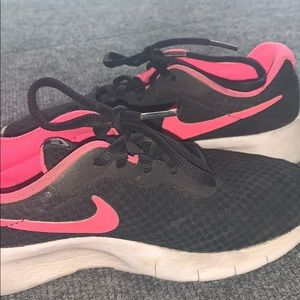 nike roshe kids sneakers